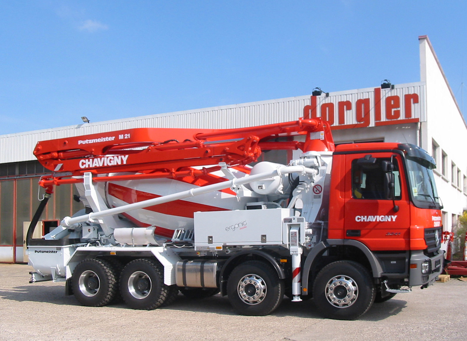 BETON-SERVICE-Camion Pumy